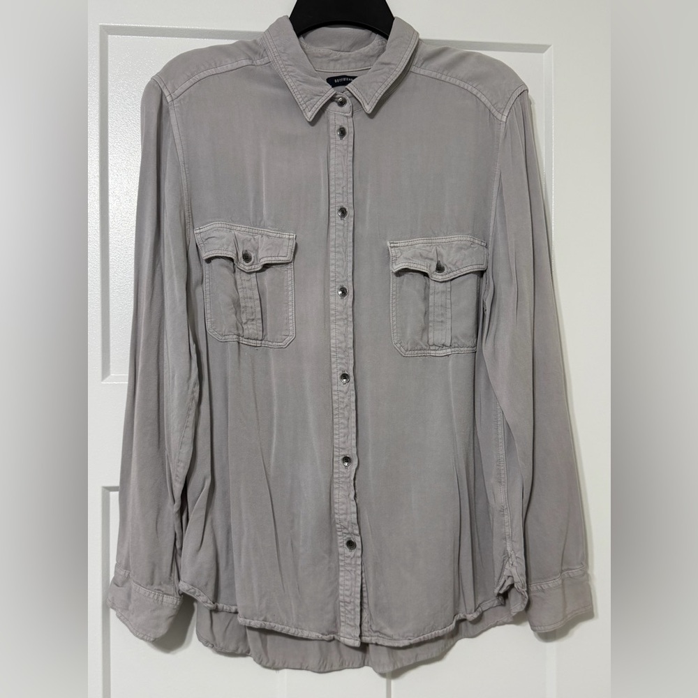 977: American Eagle Outfitters Gray Boyfriend Shirt - Large